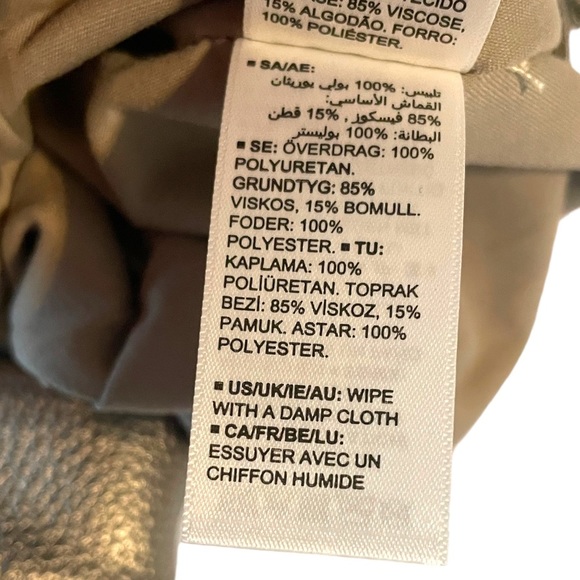 NWT The Drop The Drop Women's Avalon Small Tote Bag Color Metallic Silver - Picture 13 of 13